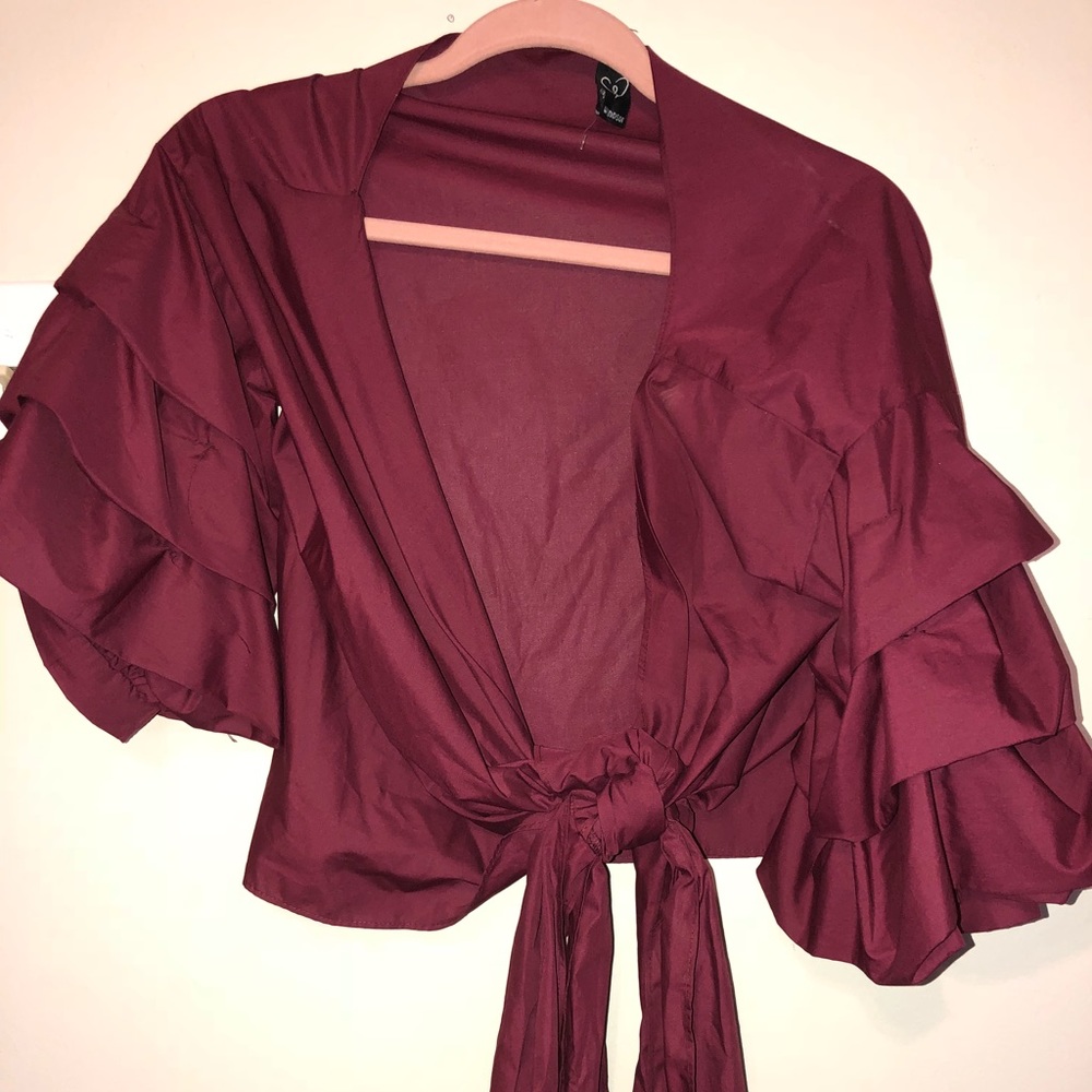 Winsdor lace up top